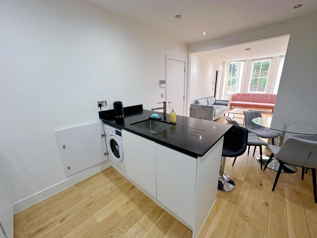 Massive Flat Near Greenwich Park 런던 외부 사진
