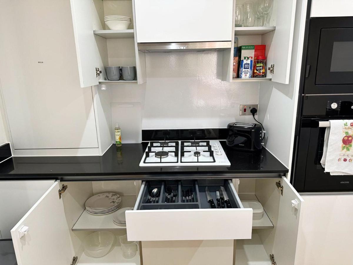 Massive Flat Near Greenwich Park 런던 외부 사진